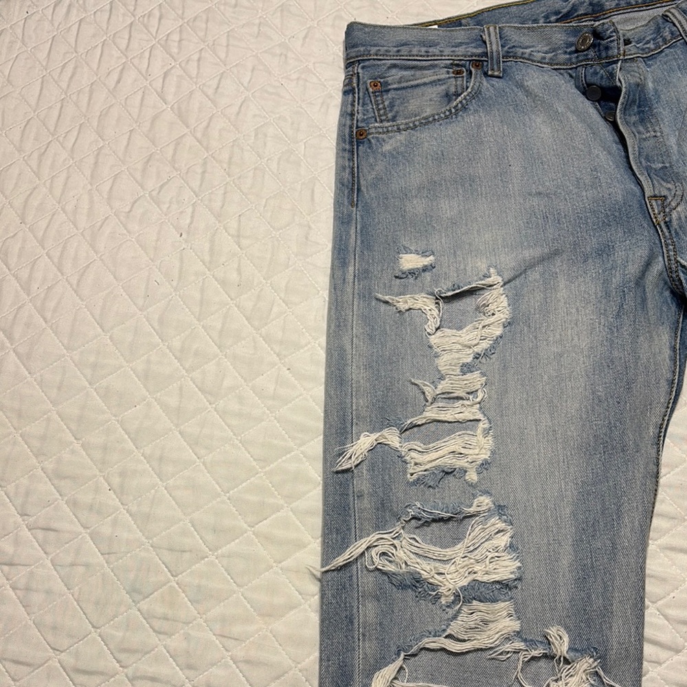 Levi's Light Blue Distressed Men's Jeans